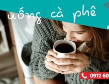 Uống cà phê có làm ngừng kinh nguyệt không ?